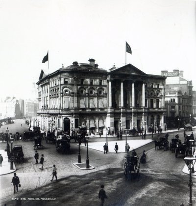 Le London Pavilion, Piccadilly - English Photographer